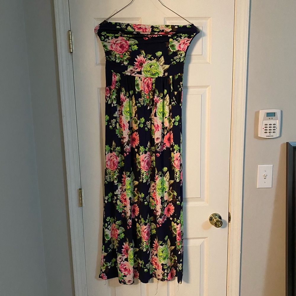 Strapless floral maxi